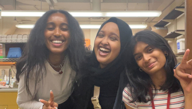 Hanan Daud, Ramla Ali, Sadhvika Gundla in the Bazurto lab