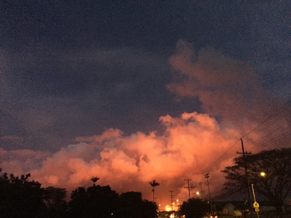 Glow from Kilauea's lava flow into the ocean